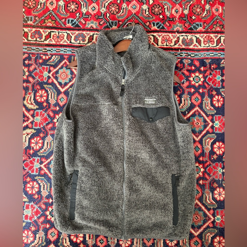 LL Bean Sherpa Fleece Furry Cozy Vest Size Large Reg L Gray